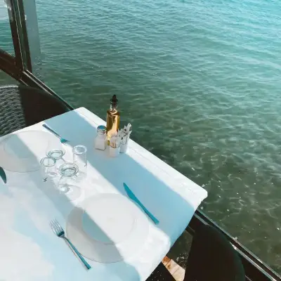 Gemi Restaurant Güzelbahçe fotoğraf 3 - İzmir Mekan Rehberi