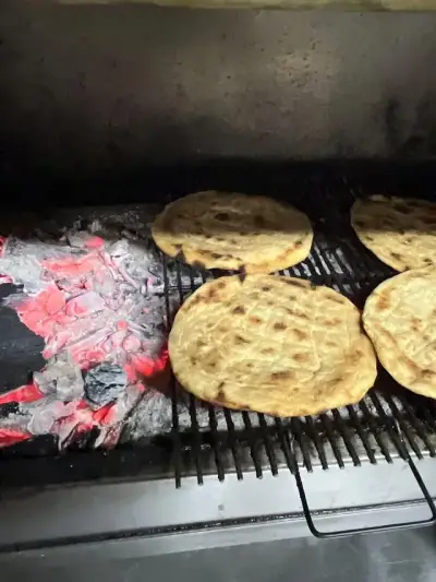 Gerçek Bursa Döner Salonu fotoğraf 3 - İzmir Mekan Rehberi