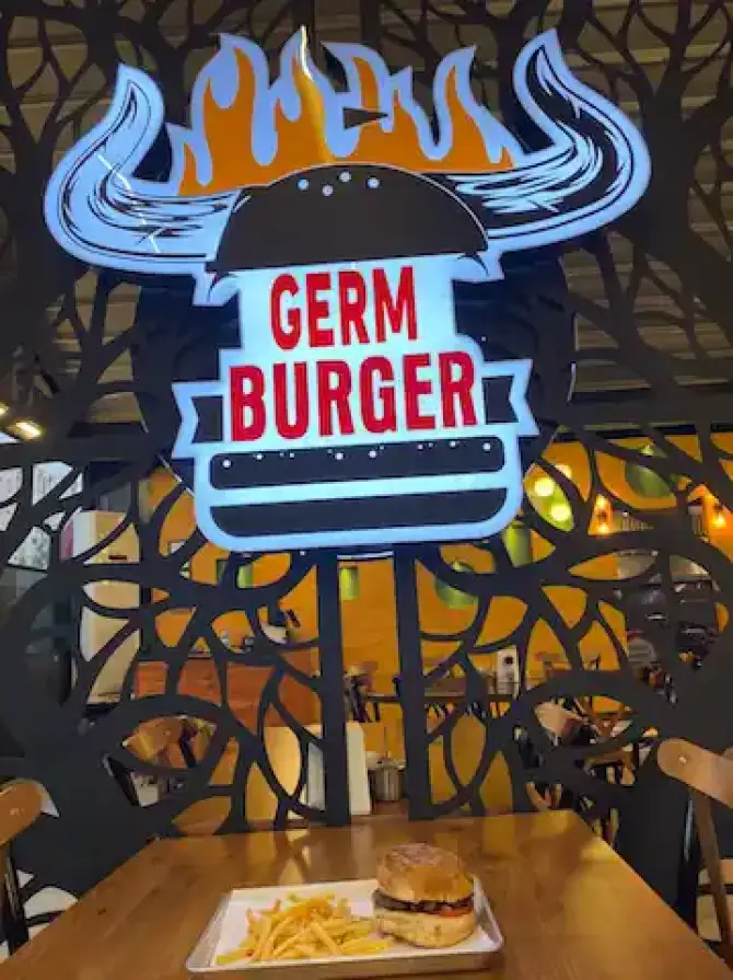 Germ Burger - İzmir Mekan Rehberi