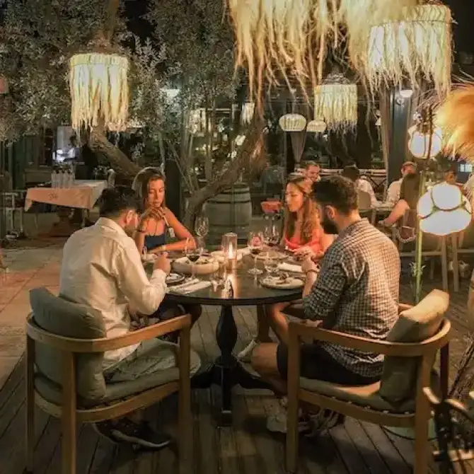 Gia Restaurant  - İzmir Mekan Rehberi