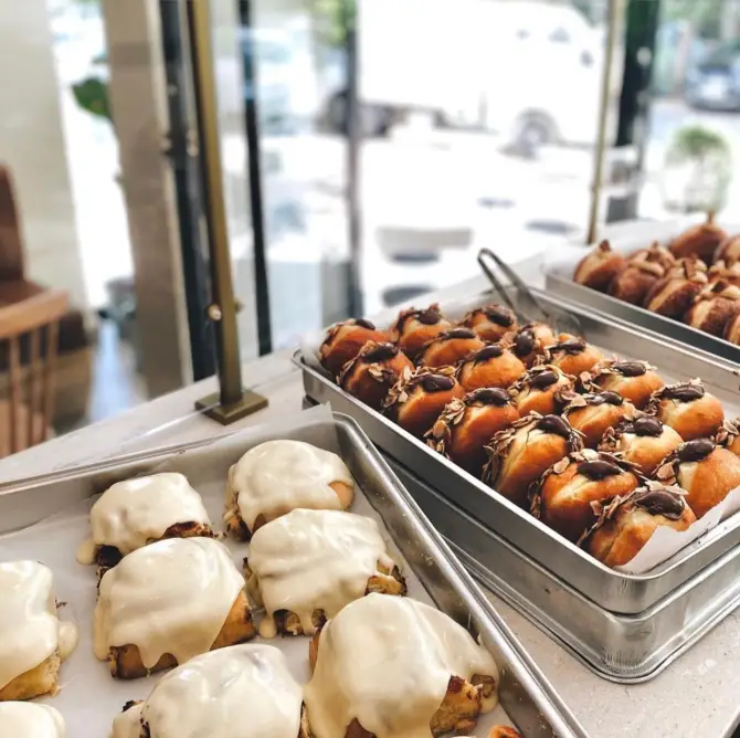 Gizem Kuzu Bakery - İzmir Mekan Rehberi