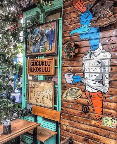 Guguklu Cafe fotoğraf 4 - İzmir Mekan Rehberi