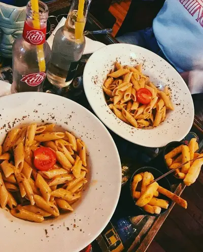 Guguklu Cafe - İzmir Mekan Rehberi