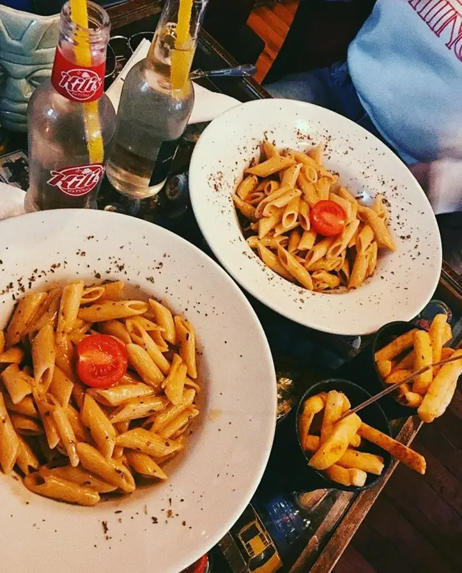 Guguklu Cafe - İzmir Mekan Rehberi
