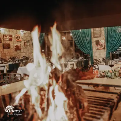 Güneşte Fasıllı Meyhane fotoğraf 2 - İzmir Mekan Rehberi
