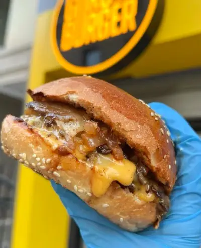 Guru Burger fotoğraf 5 - İzmir Mekan Rehberi