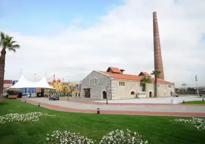  Alsancak Tarihi Havagazı Fabrikası fotoğraf 2 - İzmir Mekan Rehberi