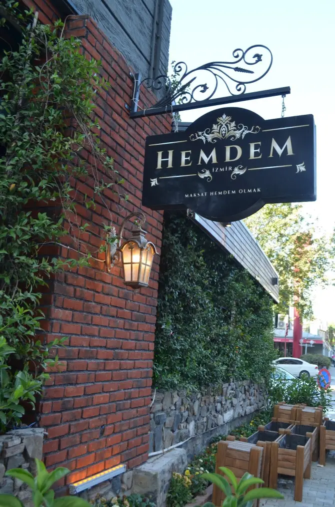 Hemdem Meyhanesi - İzmir Mekan Rehberi