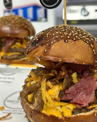 Her An Burger Karşıyaka - İzmir Mekan Rehberi