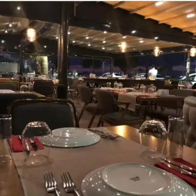 Her Nesil Meyhane fotoğraf 2 - İzmir Mekan Rehberi