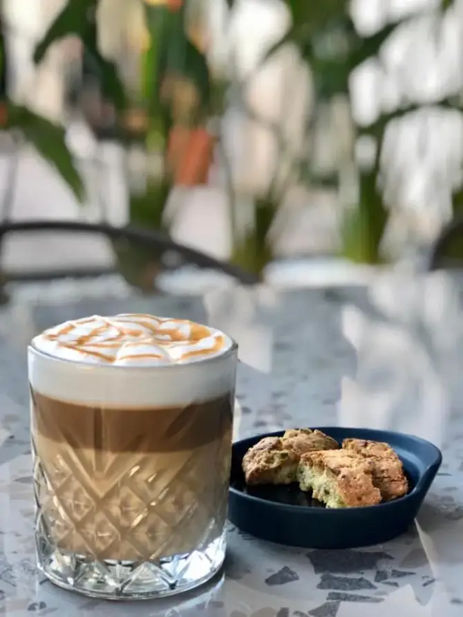 Heyday Cafe Alsancak - İzmir Mekan Rehberi
