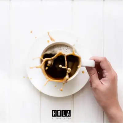 Hola Artisan Coffee fotoğraf 5 - İzmir Mekan Rehberi