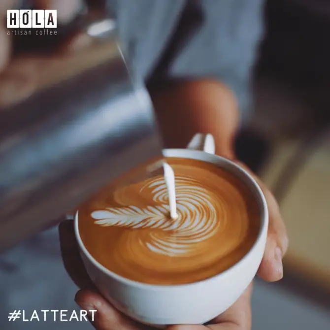 Hola Artisan Coffee - İzmir Mekan Rehberi
