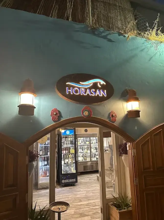 Horasan Balık Restoran - İzmir Mekan Rehberi