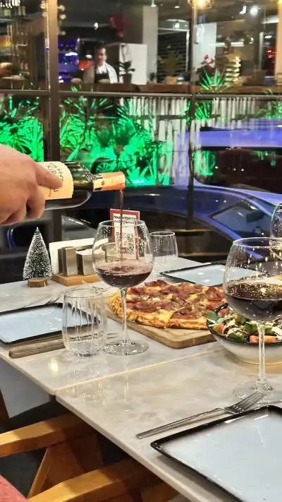 House of Pizza Narlıdere fotoğraf 2 - İzmir Mekan Rehberi