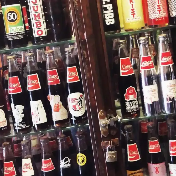 Hungry Dog Pub - İzmir Mekan Rehberi