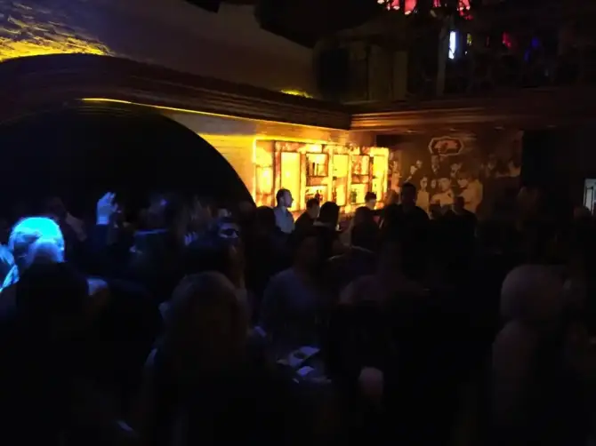 45lik Alsancak - İzmir Mekan Rehberi