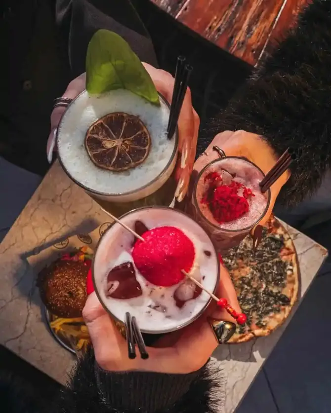Boho Social Pub - İzmir Mekan Rehberi