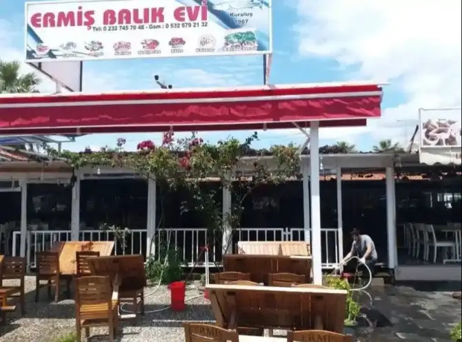 Sığacık Ermiş Balık Evi - İzmir Mekan Rehberi