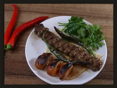 Eyvan Kebap Ocakbaşı fotoğraf 2 - İzmir Mekan Rehberi