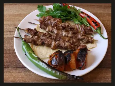 Eyvan Kebap Ocakbaşı fotoğraf 3 - İzmir Mekan Rehberi