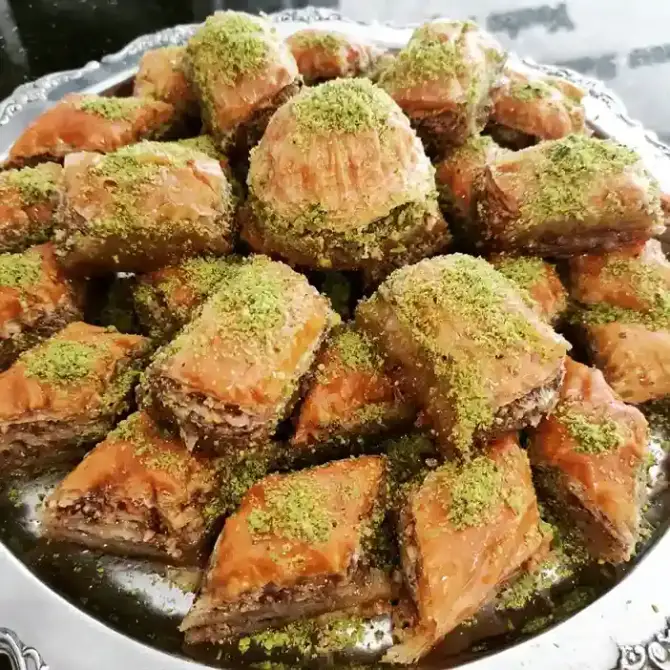 Antepli Gazibey Baklavaları - İzmir Mekan Rehberi