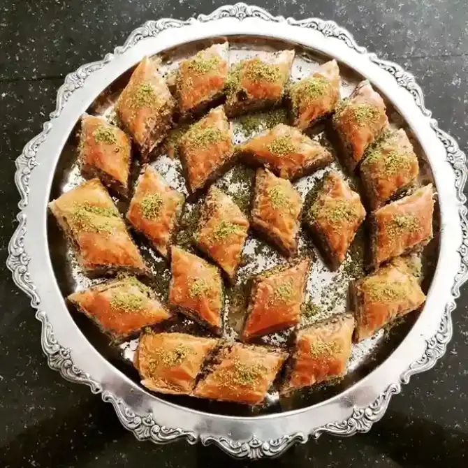 Antepli Gazibey Baklavaları - İzmir Mekan Rehberi