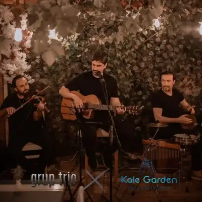 Kale Garden Meze & Balık - İzmir Mekan Rehberi