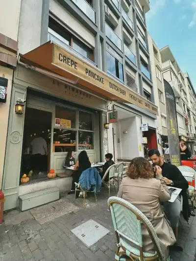  Le Dimanche Bostanlı - İzmir Mekan Rehberi