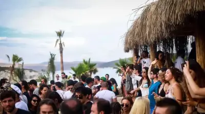 Madeo Beach  - İzmir Mekan Rehberi