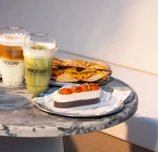 Moore Coffee - İzmir Mekan Rehberi