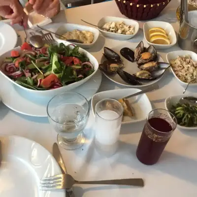 Number One Otel- Restaurant - İzmir Mekan Rehberi