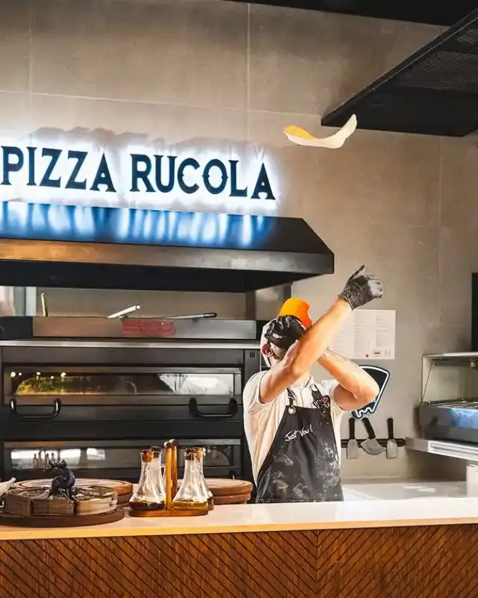 Pizza Rucola Bostanlı - İzmir Mekan Rehberi