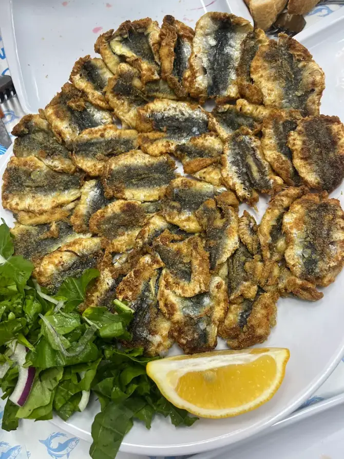 Poyraz Balık Çamdibi - İzmir Mekan Rehberi
