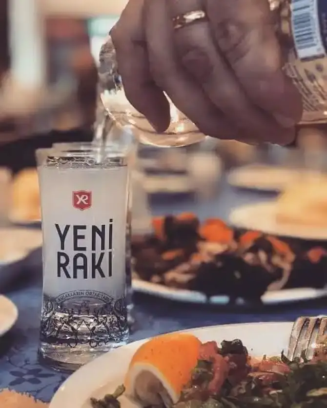 Turkuaz Restaurant Dikili - İzmir Mekan Rehberi