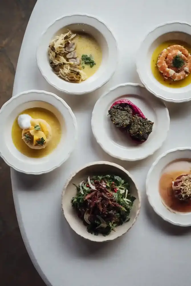Zeste Restoran Güllü Konakları - İzmir Mekan Rehberi