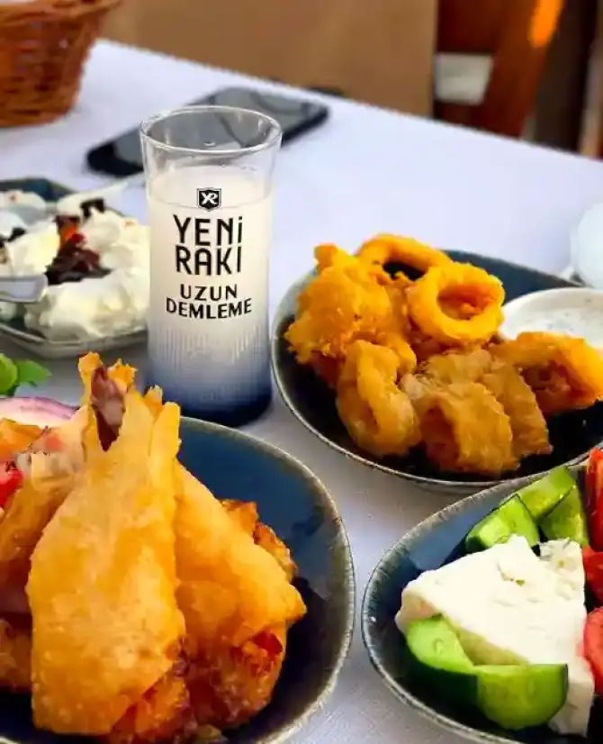 İmroz Restoran Yeni Foça - İzmir Mekan Rehberi
