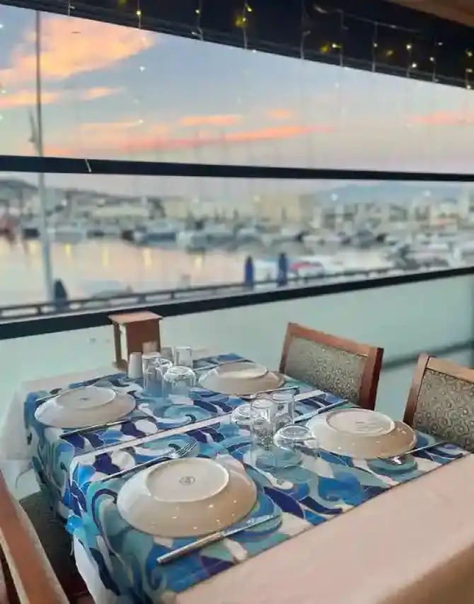 İmroz Restoran Yeni Foça - İzmir Mekan Rehberi