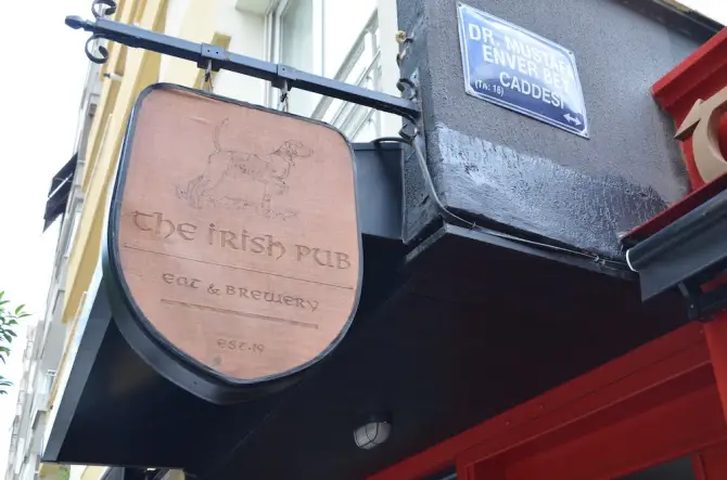 Irish Pub Alsancak - İzmir Mekan Rehberi