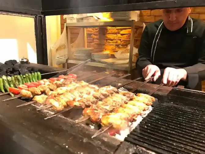 İstanbul Ocakbaşı - İzmir Mekan Rehberi