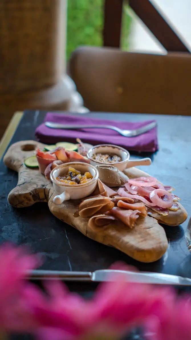 Çiy Restaurant - İzmir Mekan Rehberi