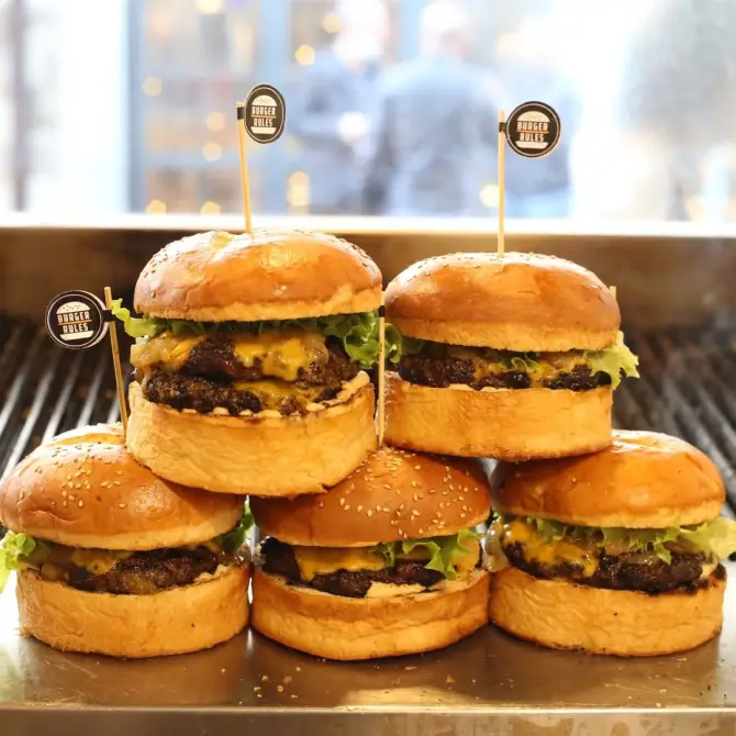 BURGER RULES - İzmir Mekan Rehberi