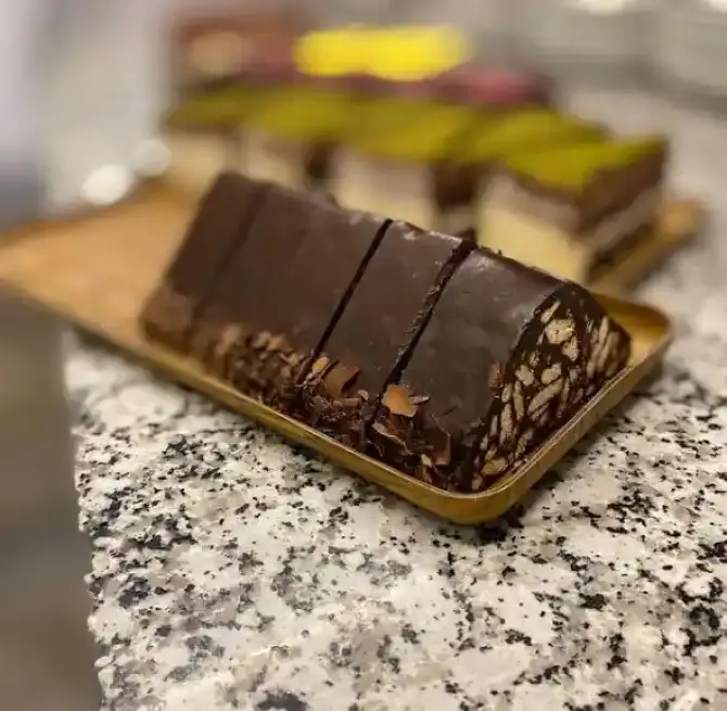Special Roma Dondurma & Patisseria - İzmir Mekan Rehberi