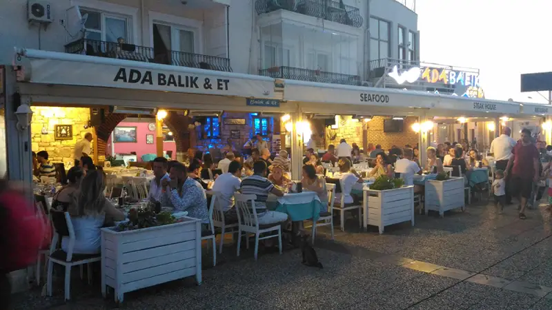 Ada Restaurant - İzmir Mekan Rehberi