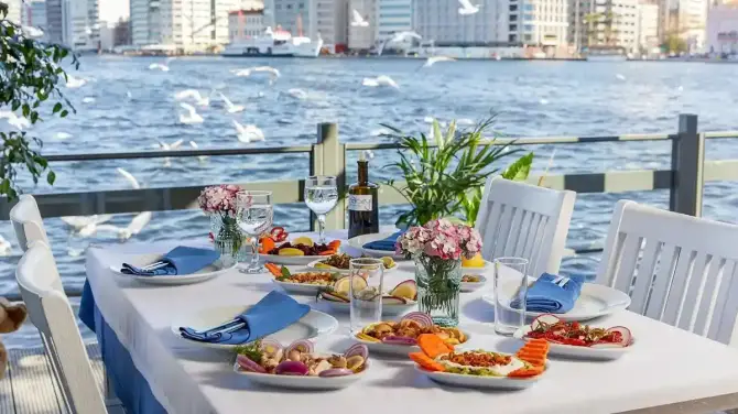 Adabeyi Balık Restaurant Pier - İzmir Mekan Rehberi