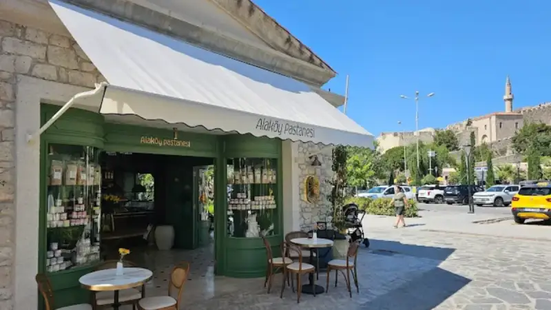 Alaköy Pastanesi Çeşme - İzmir Mekan Rehberi