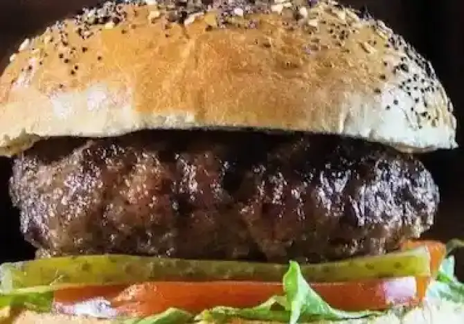 Artı Burgerhouse Karşıyaka - İzmir Mekan Rehberi