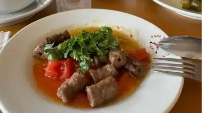 Asil Et Profesörü