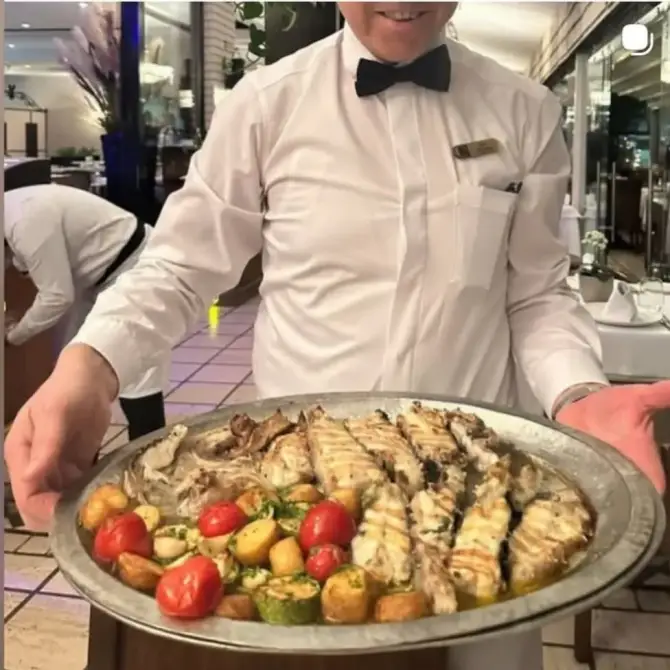 Ayvalık Balıkçısı Bostanlı  - İzmir Mekan Rehberi