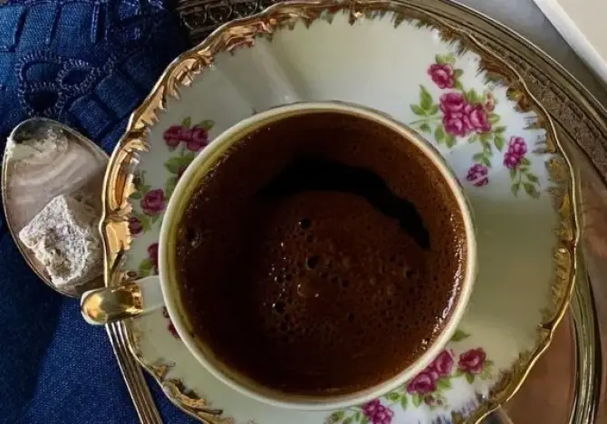 Be Water Coffee & Book Store - İzmir Mekan Rehberi